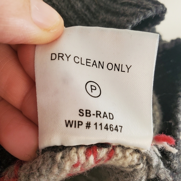 Woolrich Women's Gray & Red Patterned Turtleneck Sweater. Quarter Zip. XL. 0120 - Picture 4 of 10